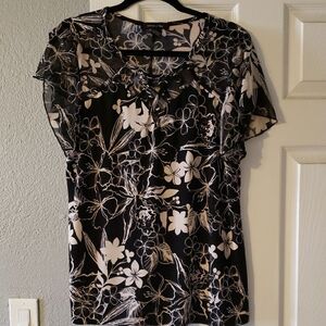 Black and White Graphic Blouse Short Sleeve